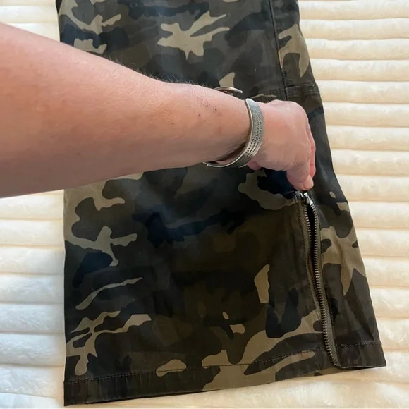 Fashion Nova Brown and green and black Cargo Pants XL - Picture 7 of 8